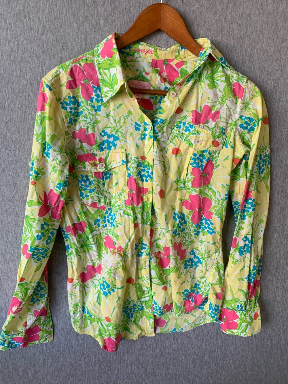 Lilly Pulitzer Resort Fit Beach Shirt Floral Women’s Size Small
